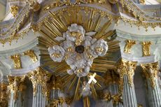 Altar-Details-2.JPG